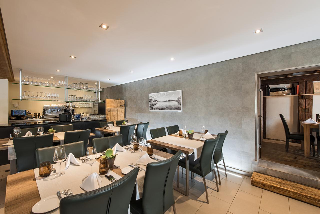 פלימס Hotel Restaurant Chesa מראה חיצוני תמונה
